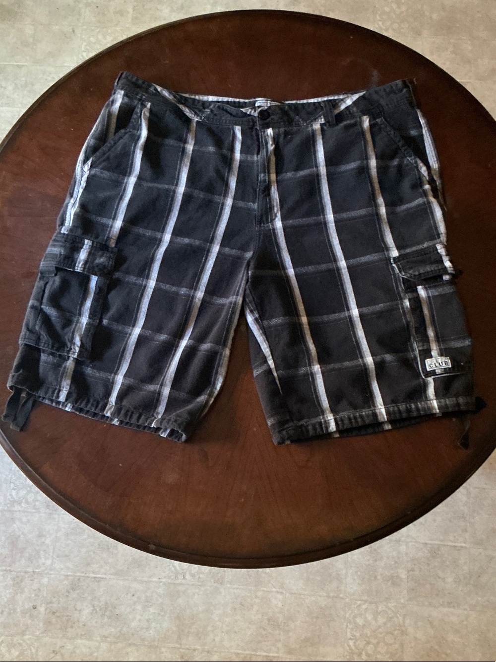 Pro Club - Black Plaid Cargo Shorts with Side Pockets